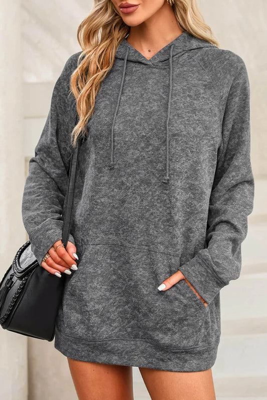 Mineral Wash Hoodie in Grau mit Kängurutasche und Kapuze