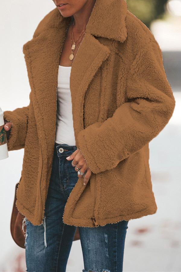 Warme und leichte Winterjacke mit trendigem Kuscheldesign für Damen