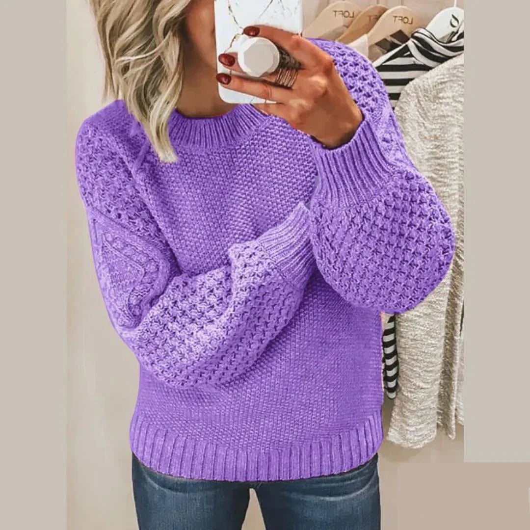 Kuscheliger Pullover mit klassischem Schnitt und schlichtem Stil