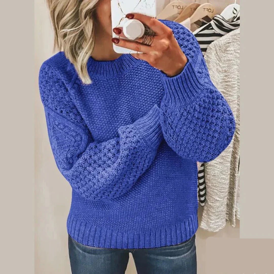 Kuscheliger Pullover mit klassischem Schnitt und schlichtem Stil