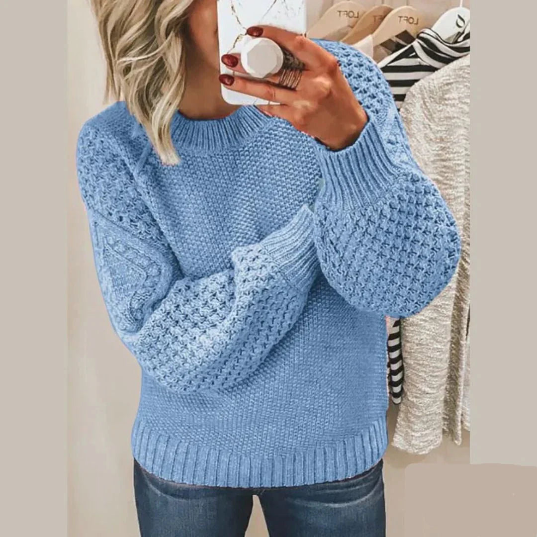 Kuscheliger Pullover mit klassischem Schnitt und schlichtem Stil